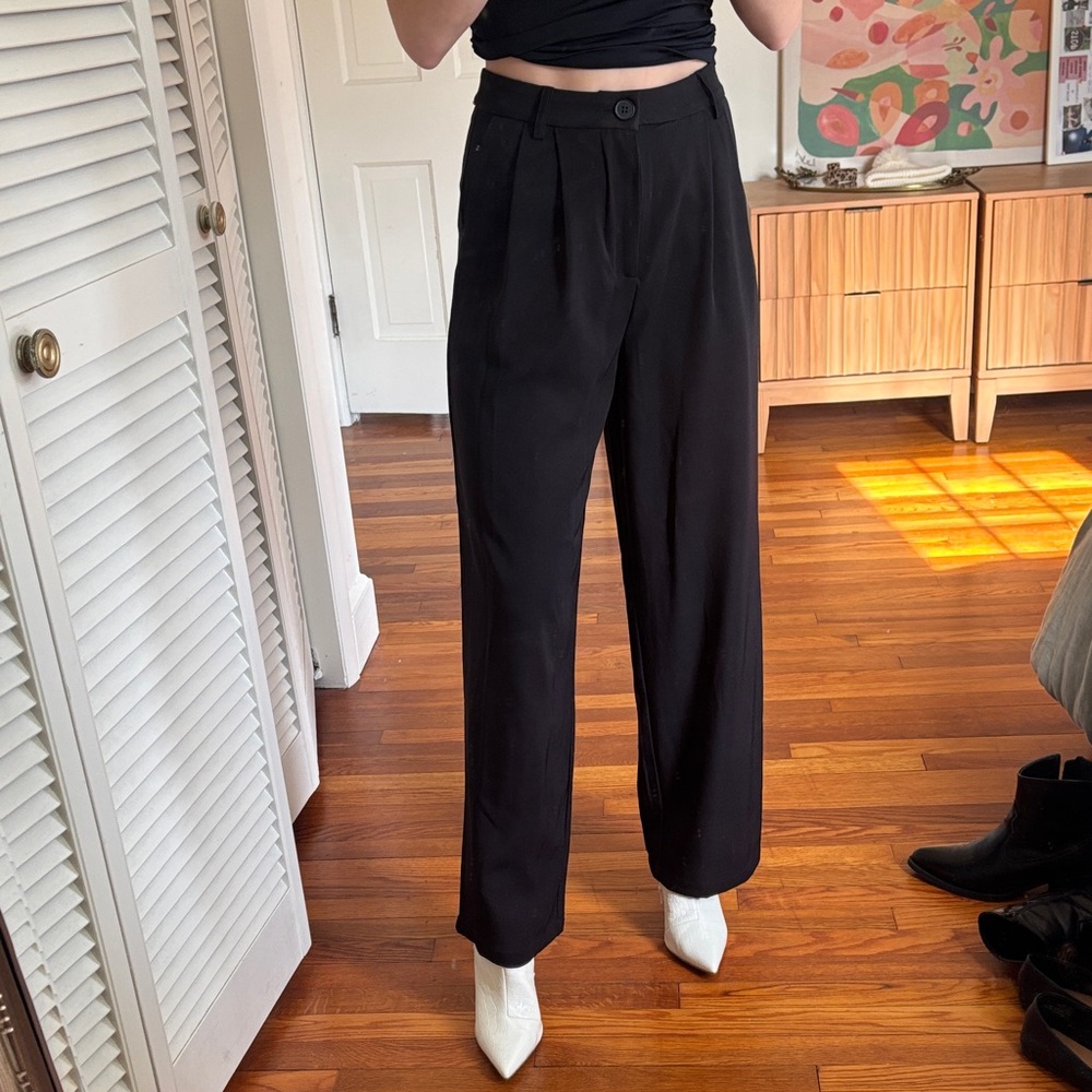 Stylish Black Wide-Leg Trousers